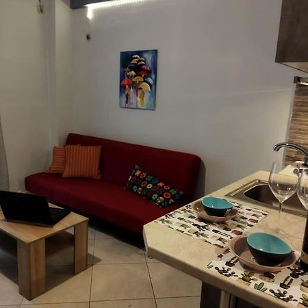 Appartement Studio In City Center à Kavala Extérieur photo